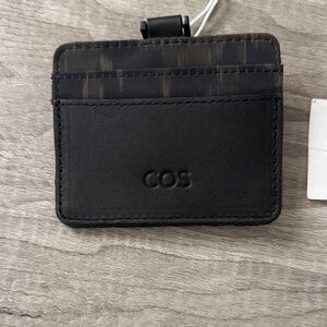 Cos Cardholder
